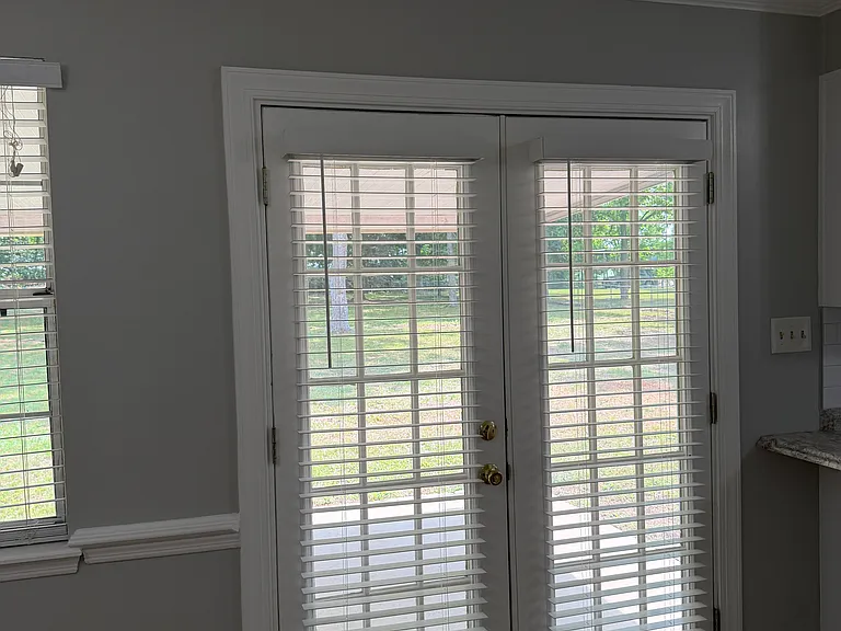 154 Century Rd E — Photo 9