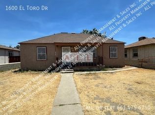 1600 El Toro Dr, Bakersfield, CA 93304