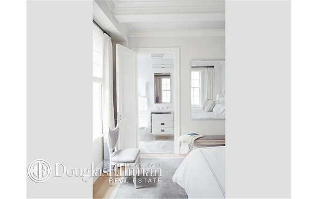 Rented by Douglas Elliman | media 22