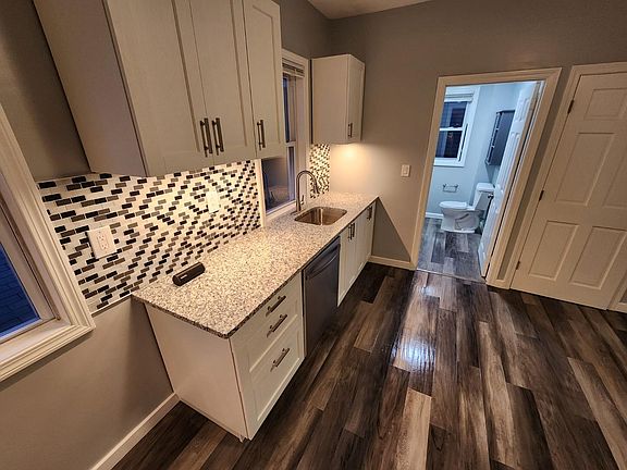 4th image of 28 Piedmont St #2A