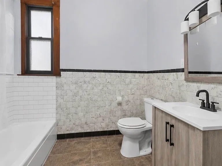 230 Kirkwood Blvd #4 — Photo 2