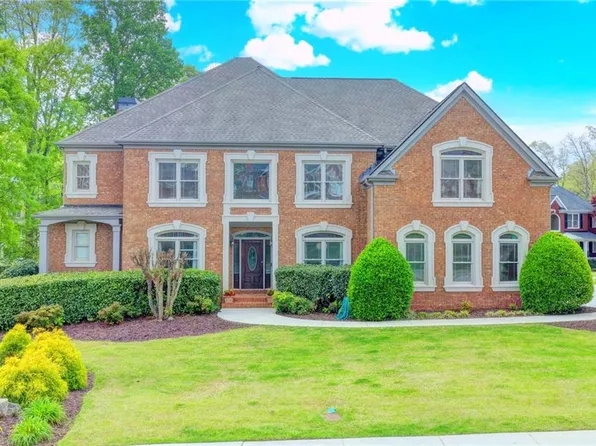 2082 Sugarstone Dr, Lawrenceville, GA 30043
