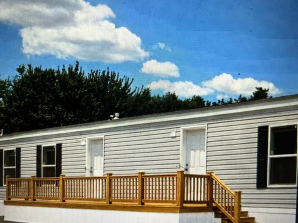 64 Martha Dr #64, Madison, OH 44057