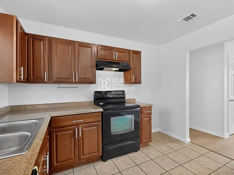 4525 Hunter St — Photo 14