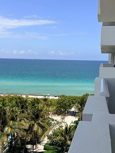 9195 Collins Ave #913 Photo 1
