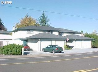 1018 Q St, Springfield, OR 97477