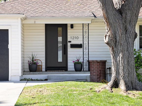 2nd image of 1210 E Amherst Avenue