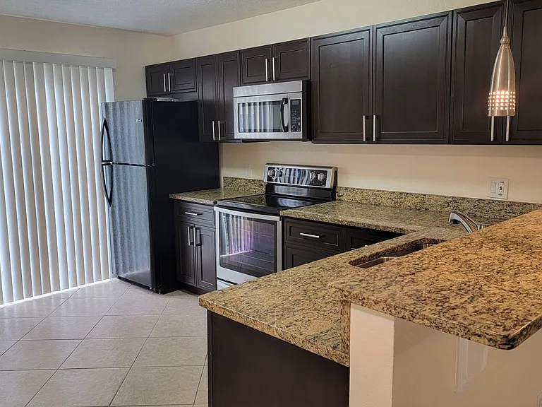 3651 N Goldenrod Rd #E105 — Photo 5