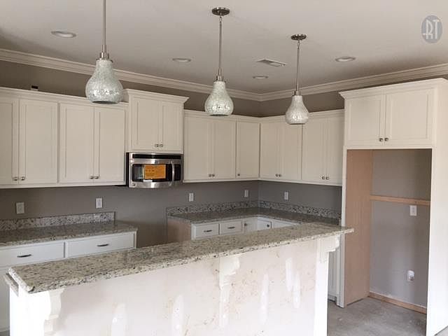 2nd image of 2644 Cason Ln