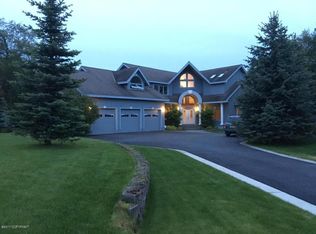 810 Botanical Heights Cir, Anchorage, AK 99515