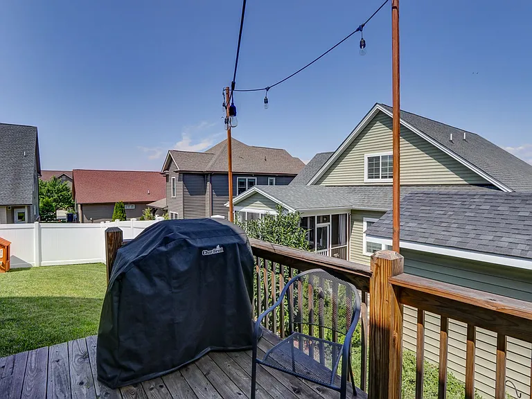 105 Ridgeline Ln — Photo 36