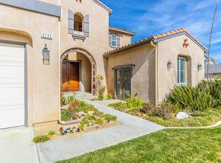 6735 Miramar Ln, Palmdale, CA 93551