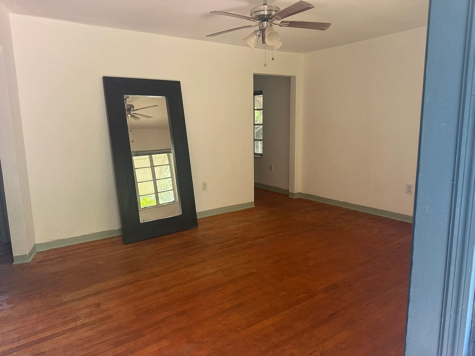 12110 NE 11th Pl — Photo 3