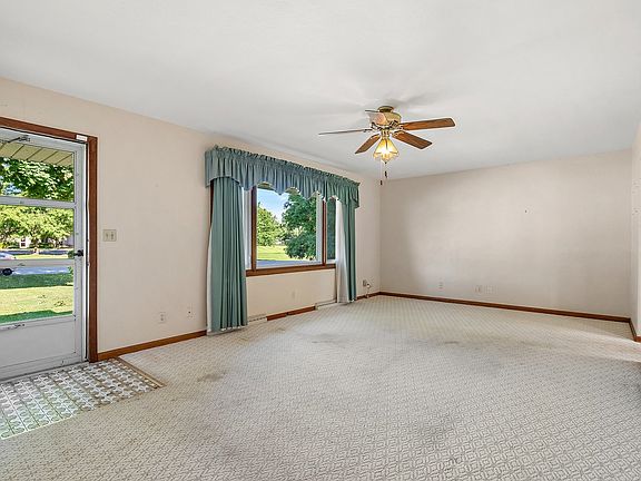4th image of 200 Kingston Dr