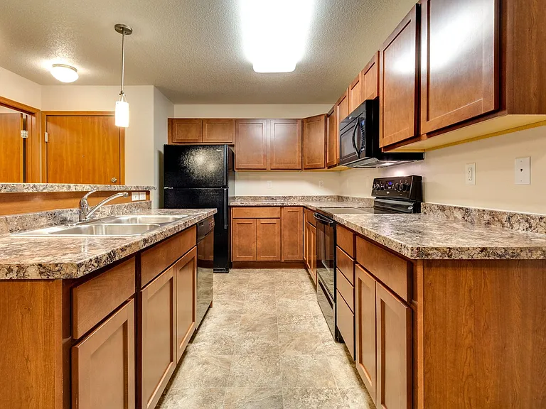 Southport Heights Apartments — Photo 42