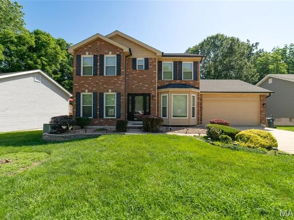 1272 Ashford Place Dr, O'Fallon, MO 63366