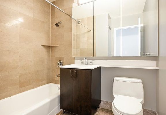 5th image of 776 6th Ave APT 7L