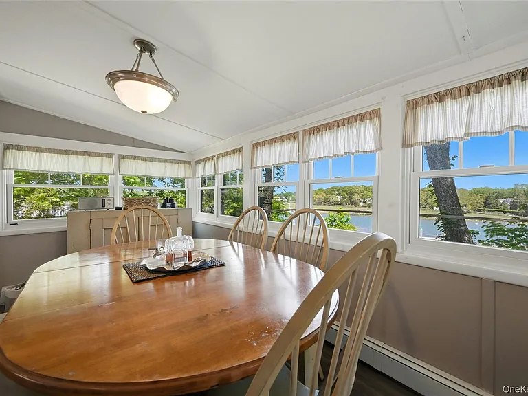 1185 Fleetwood Rd — Photo 15