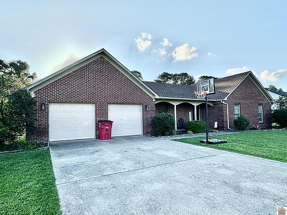 3rd image of 159 Caleb Dr