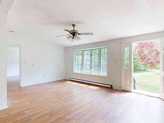5th image of 319 Harrison Road