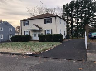 83 Walnut Rd, Rocky Hill, CT 06067