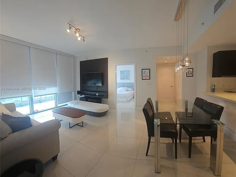 90 SW 3rd St #3104 — Photo 8