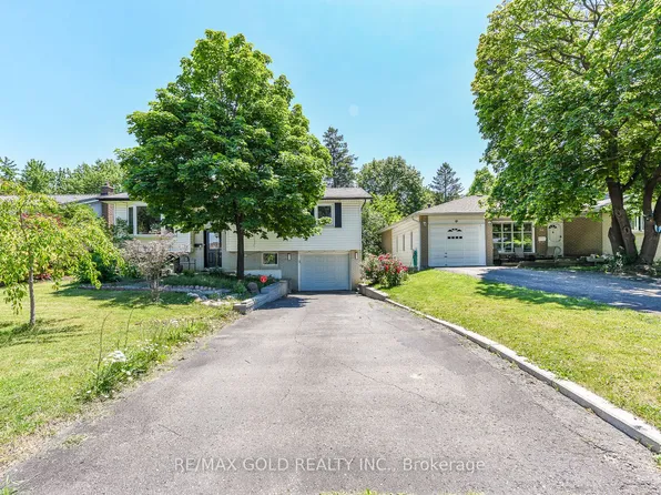 18 Drury Cres, Brampton, ON L6T 1L2