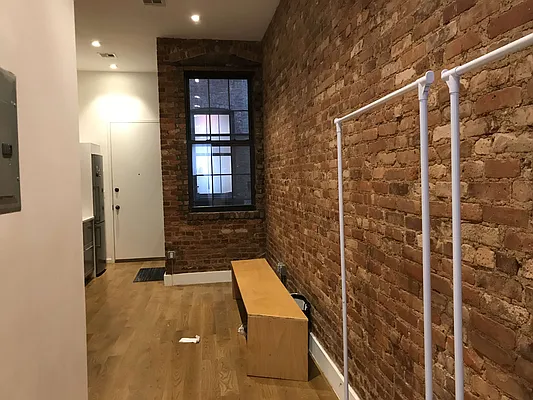 Rented by Evergreen Realty & Investments | media 2