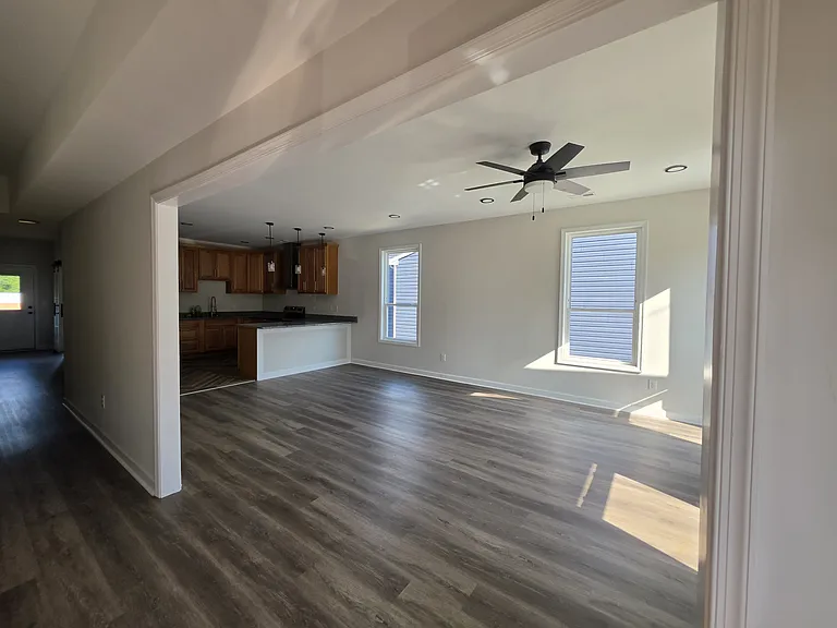 479 Byrne St — Photo 8