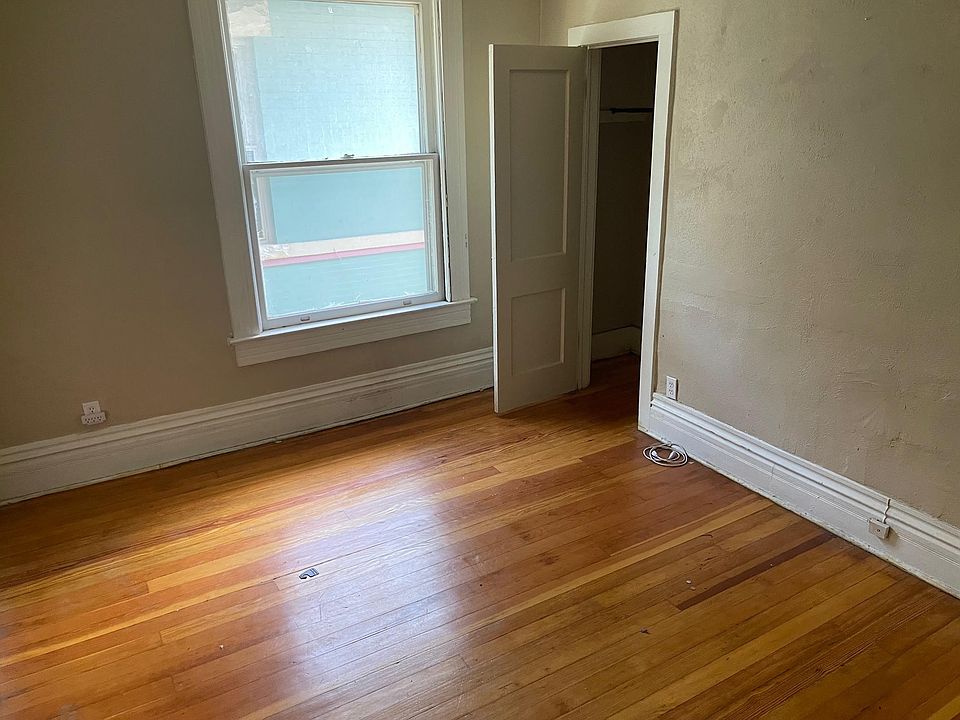 2nd image of 1342 York St #2