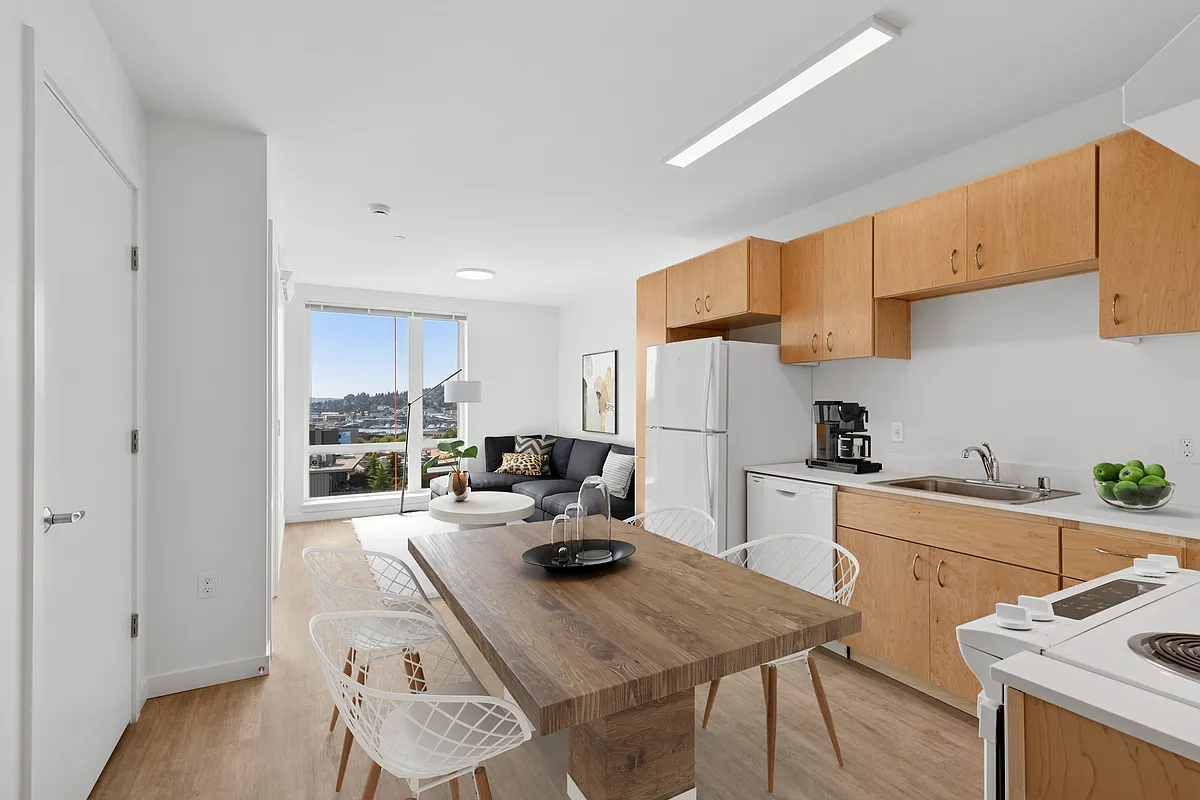 Building Photo - St Luke's