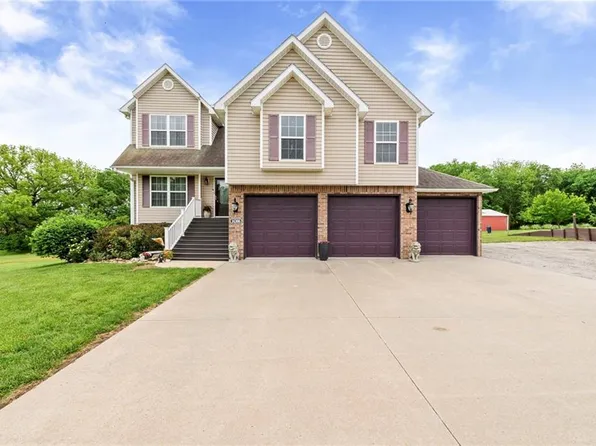 14366 County Road 351, Saint Joseph, MO 64505