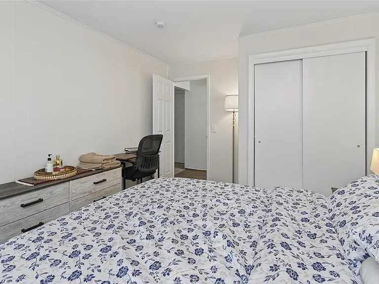 1399 Creek St — Photo 38