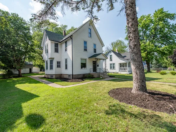 3002 Enoch Ave, Zion, IL 60099