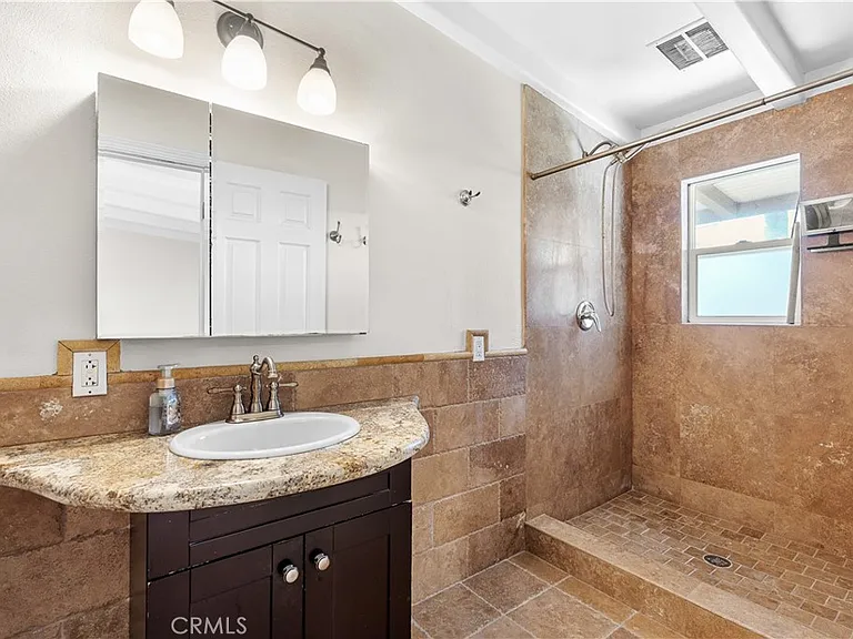 33965 Malaga Dr — Photo 21