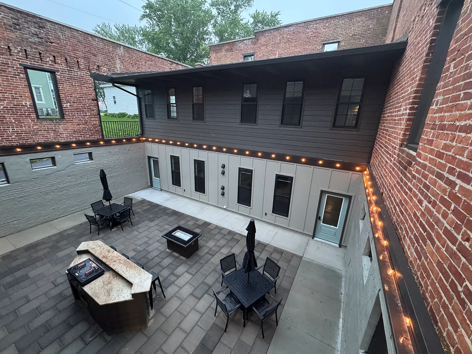 2 bed, 1.5 bath, 950 sqft, $1,500 — Photo 1