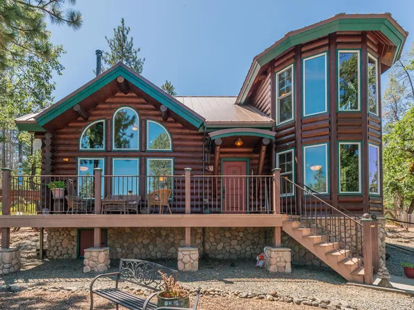 600 Top Of The Grade St, Douglas City, CA 96024