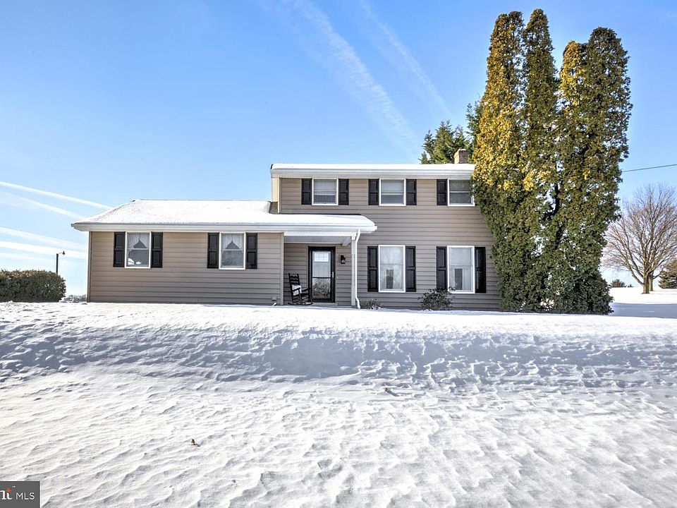 1st image of 1012 Rabbit Hill Rd