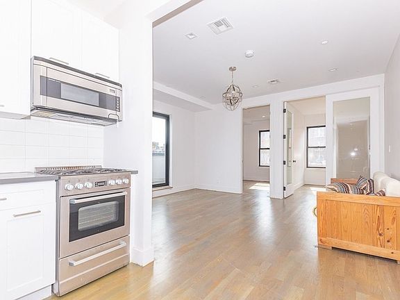 2nd image of 1582 Prospect Pl #8U