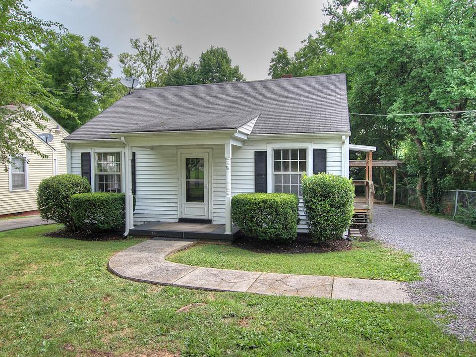 1st image of 618 Kingwood Dr