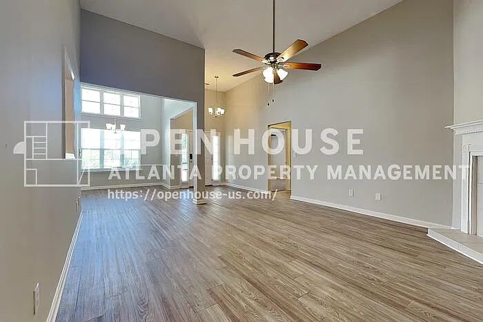 3 bed, 2.0 bath, 1662 sqft, $2,100 — Photo 4