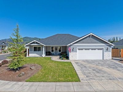 243 Retirement Ln, Cave Junction, OR, 97523