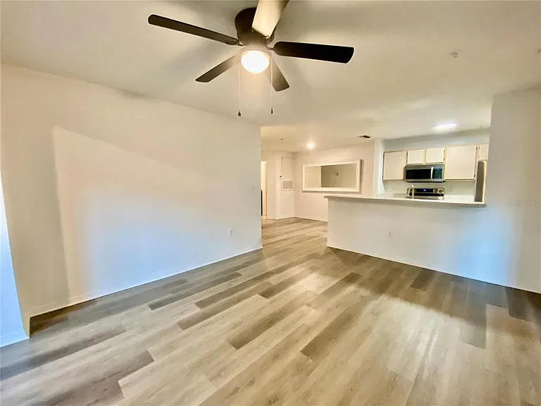 5463 Vineland Rd #5103 — Photo 13