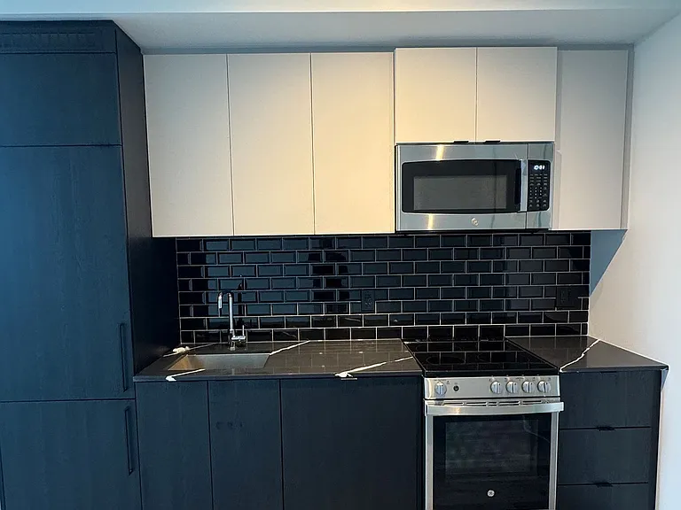 285 Dufferin St #501 — Photo 5