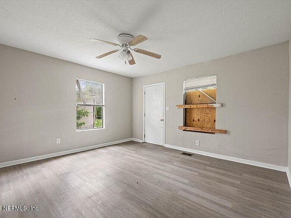 5th image of 1141 LAKE SHORE Boulevard