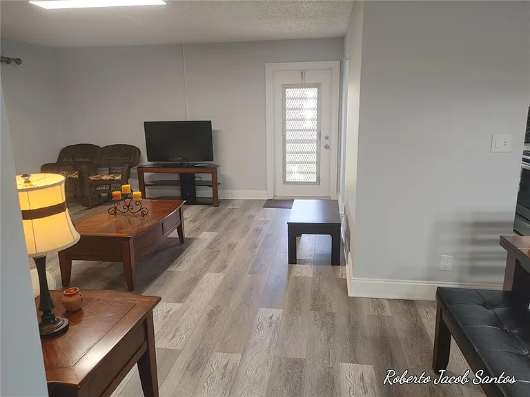 524 Osprey Dr #10B — Photo 5