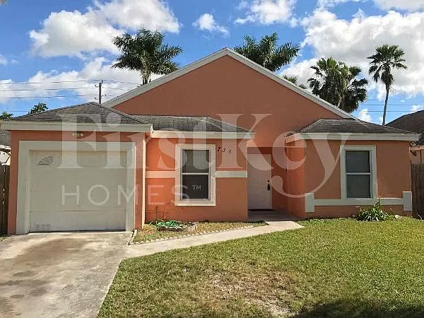 4 bed, 2.0 bath, 1644 sqft, $3,280 — Photo 2