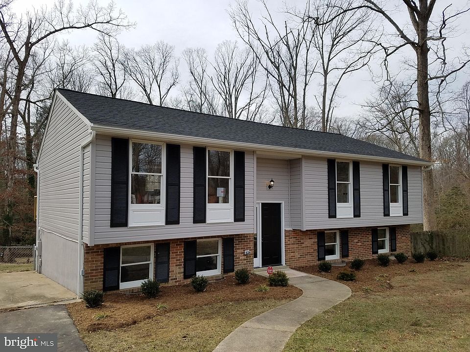 1st image of 45505 Holly Rd