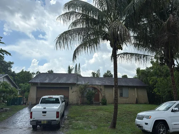4501 25th Ave SW, Naples, FL 34116