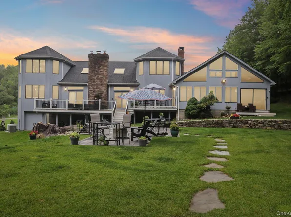 10 Mountain Brook Road, Cornwall, NY 12518